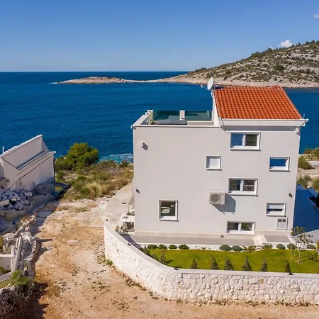 Esquel - Beachfront, Heated Pool Rogoznica (Sibenik-Knin)